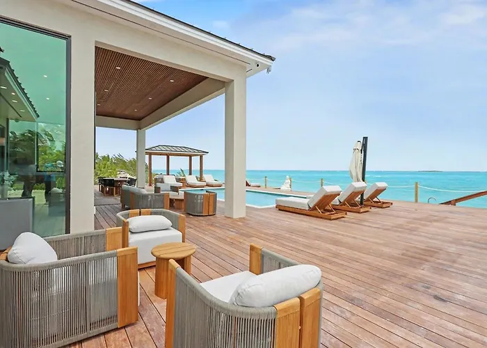 Ultra-Luxury New Villa On Tarbay Oceanfront & Pool 6 Bedrooms!